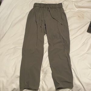Lululemon “Keep Moving” pant